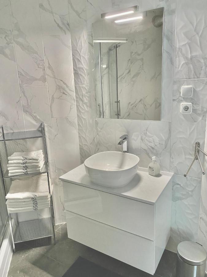 Mirell Apartman Сегед Экстерьер фото